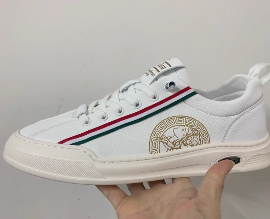 2024 new style white sneakers for trendy men's shoes
