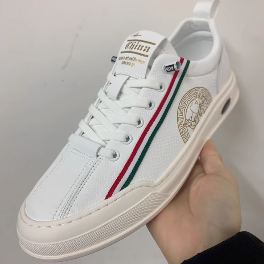 2024 new style white sneakers for trendy men's shoes